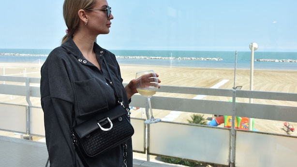 شرفة على السطح