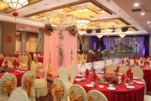Banquet hall