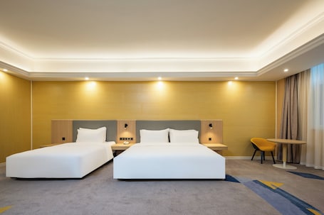 Standard Room, Multiple Beds | Down comforters, soundproofing, free cribs/infant beds, rollaway beds