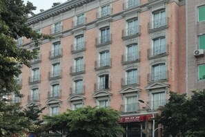 Exterior - Sana Holiday Hotel (Chengdu)