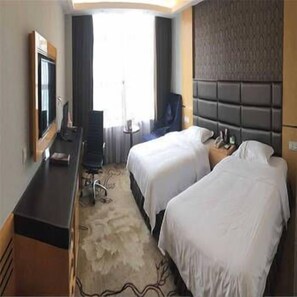 Rollaway beds - Meilun Hotel (Guilin)