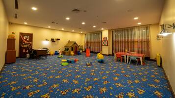 Area giochi per bambini (al coperto)
