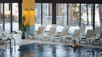 Indoor pool, pool loungers