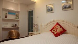 Ảnh chưa phân loại, 2 trong số 12 ảnh, nút