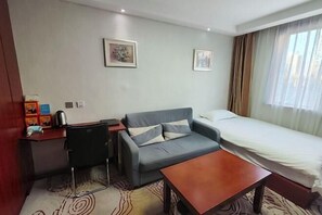 Room - Beijing Jinghua Hotel (Beijing)