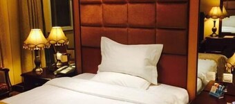 Kunming He Ri Jun Hotel