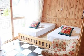 Room - Fenghuang Post House (Xiangxi)