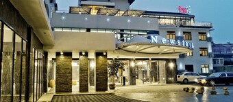 Zhangjiagang Newstay Vogue Hotel