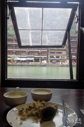View from property - Fenghuang Waitin For You Inn (Xiangxi)