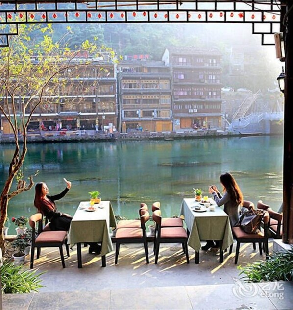 Restaurant - Fenghuang Waitin For You Inn (Xiangxi)
