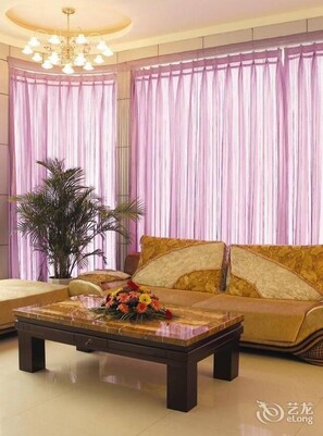 Room - Holiday Sun Hotel (Chengdu)