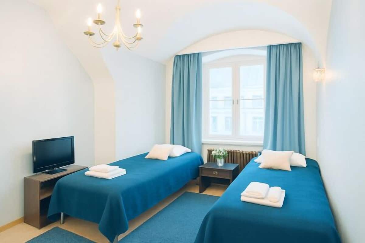 Egyptian cotton sheets, premium bedding, desk, laptop workspace