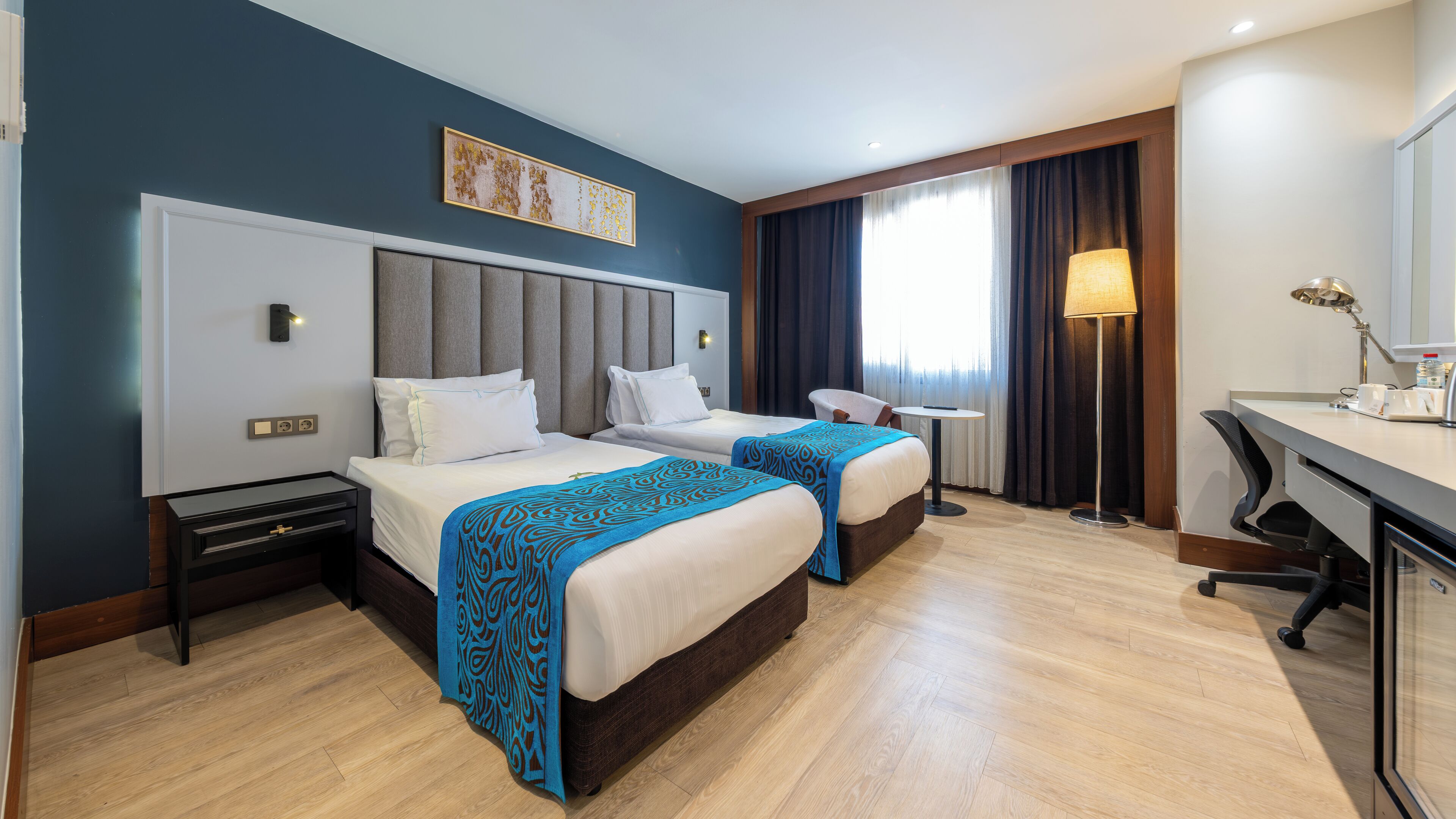 Minibar, in-room safe, individually decorated, individually furnished