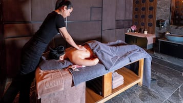 Sauna, Dampfbad, Türkisches Bad/Hamam, Massageanwendungen