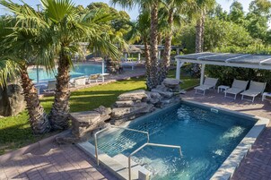 Bañera de hidromasaje exterior