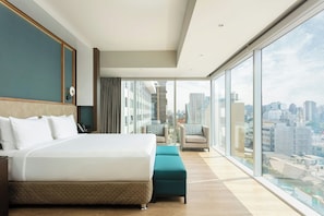 Panoramic Suite, 1 Bedroom, City View | Minibar, in-room safe, desk, soundproofing