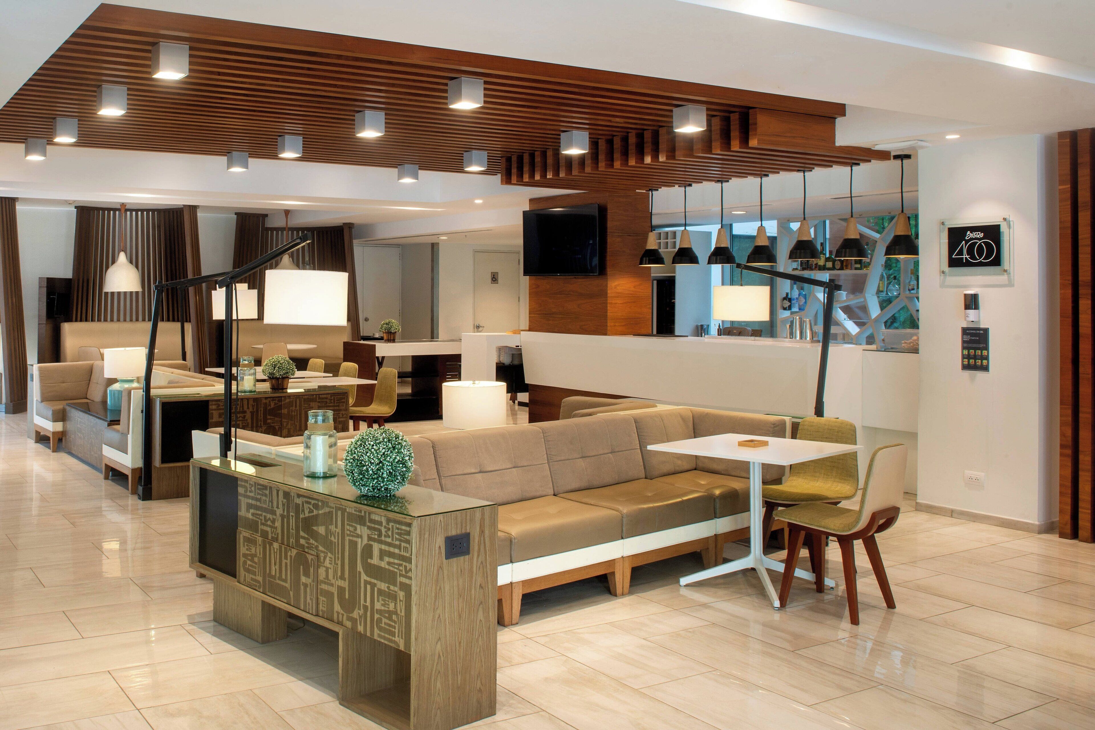 breakfast, lunch, dinner served; international cuisine