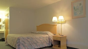 Room, 1 King Bed | Rollaway beds, free WiFi