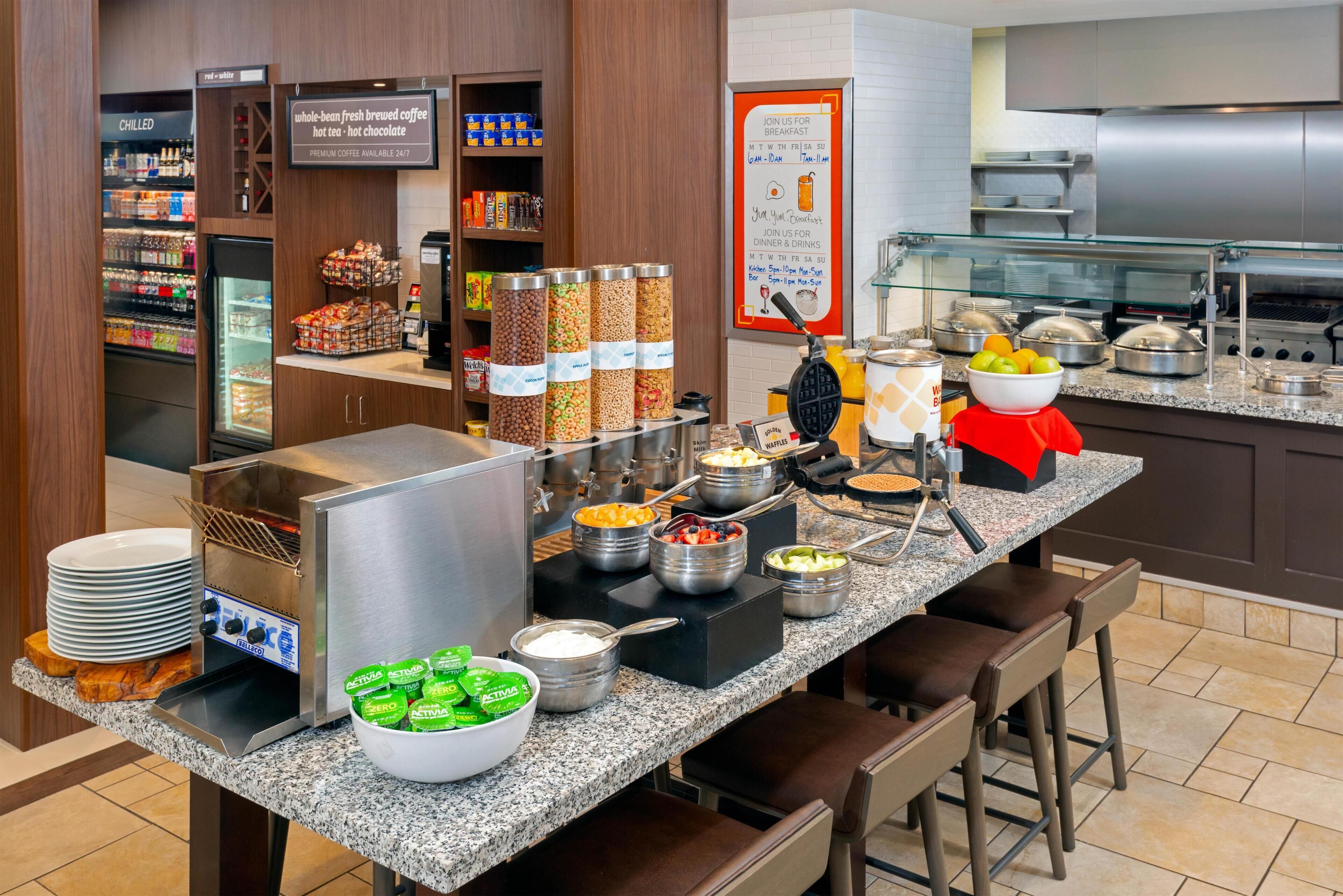 Desayuno buffet todos los días (con cargo) 