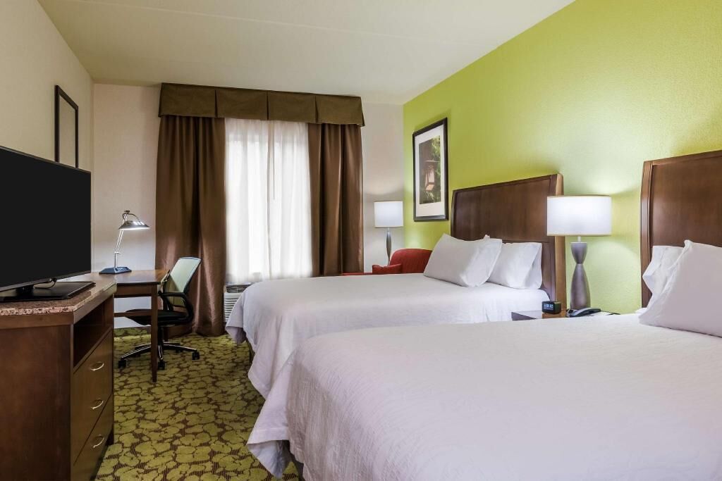 In-room safe, desk, free cribs/infant beds, free WiFi