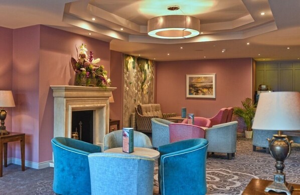 Exterior - The Lodge Hotel (Coleraine)