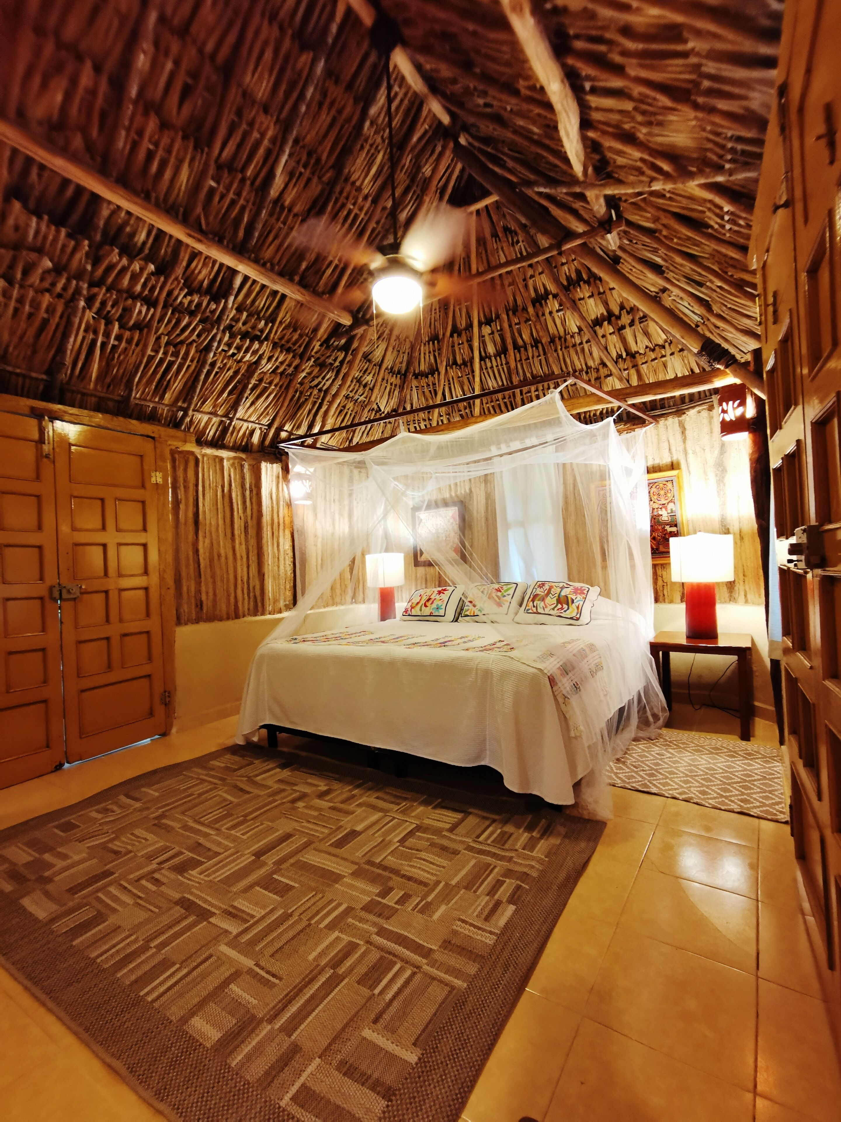 design cabin, 1 king bed, non smoking, kitchenette | premium bedding, in-room safe, individually decorated