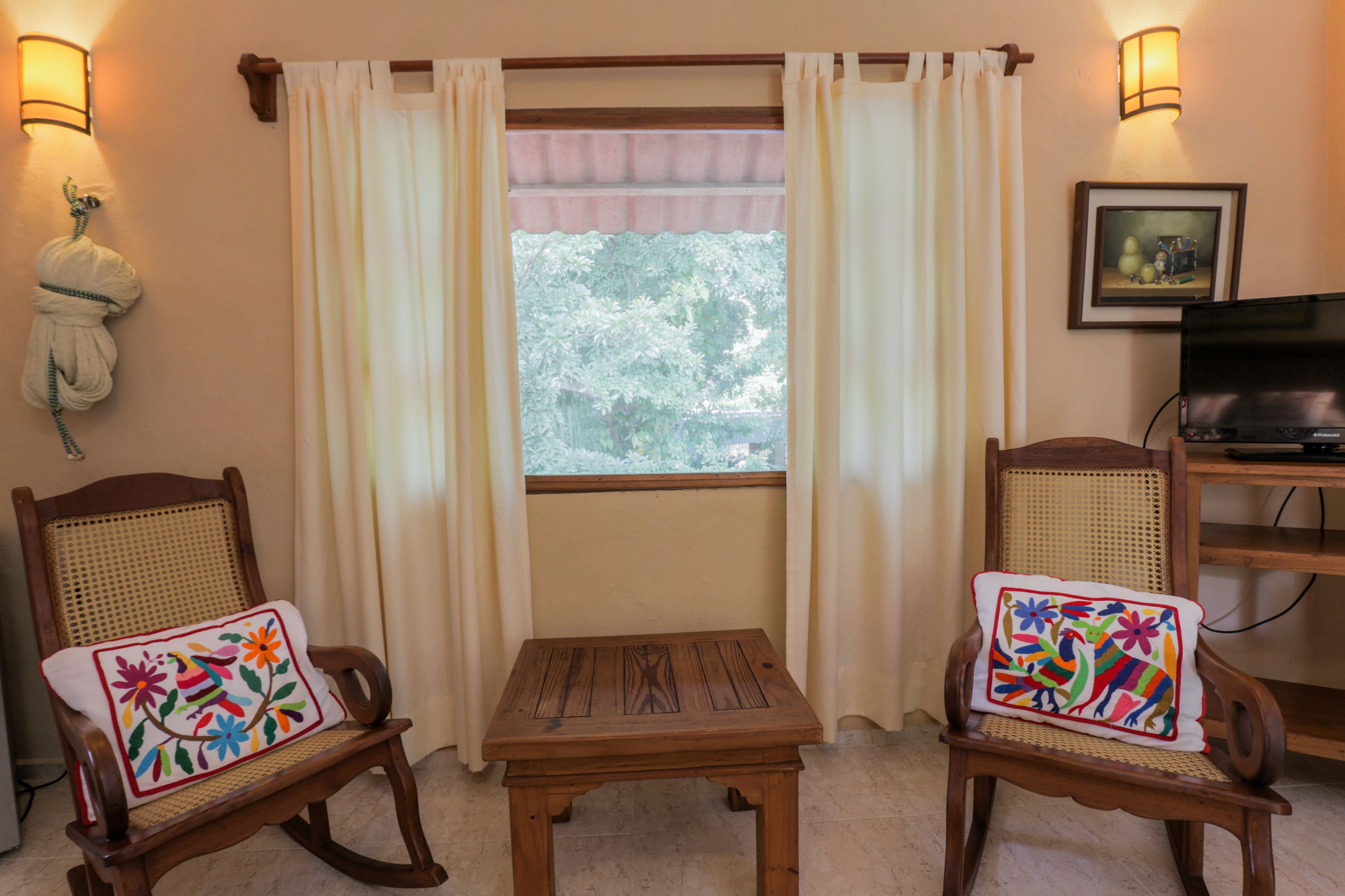 junior room, 1 king bed | living room | flat-screen tv