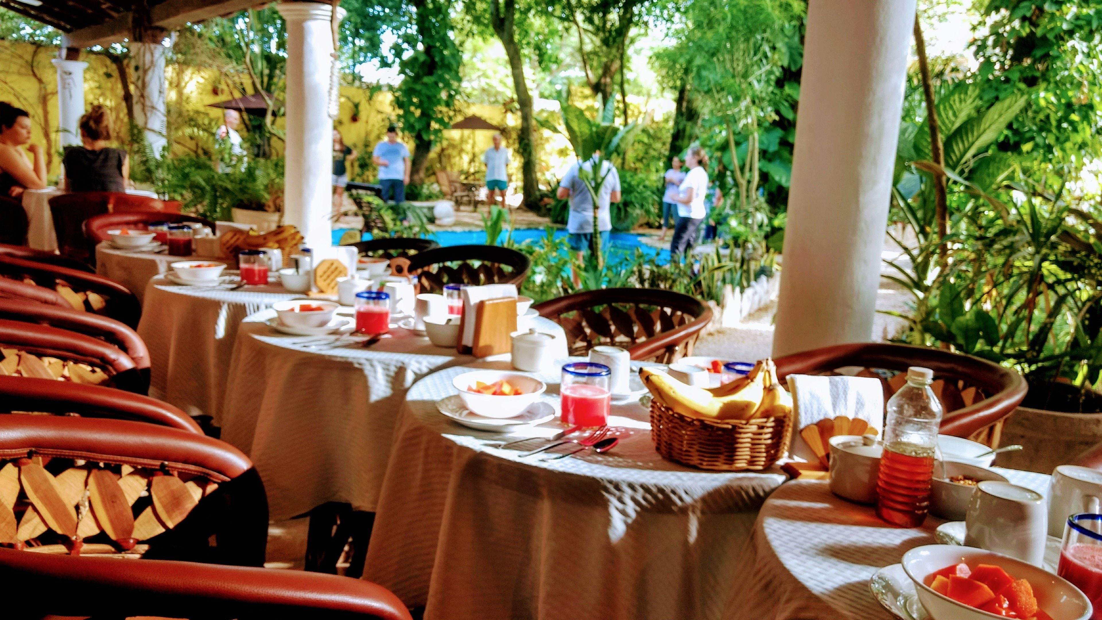 free daily continental breakfast