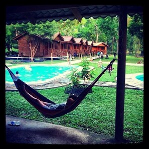 Outdoor pool - Pulhapanzak Waterfalls Cabins (San Francisco de Yojoa)