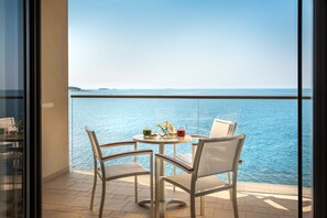 Minibar, in-room safe, desk, free WiFi - Isabella Island Miramare Suites & Villas (Porec)
