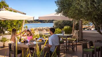 3 restaurants, breakfast, lunch, dinner served; Mediterranean cuisine