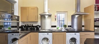 Victoria Centre Apartments & Annexe