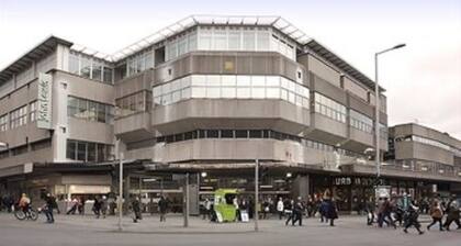 Victoria Centre Apartments & Annexe