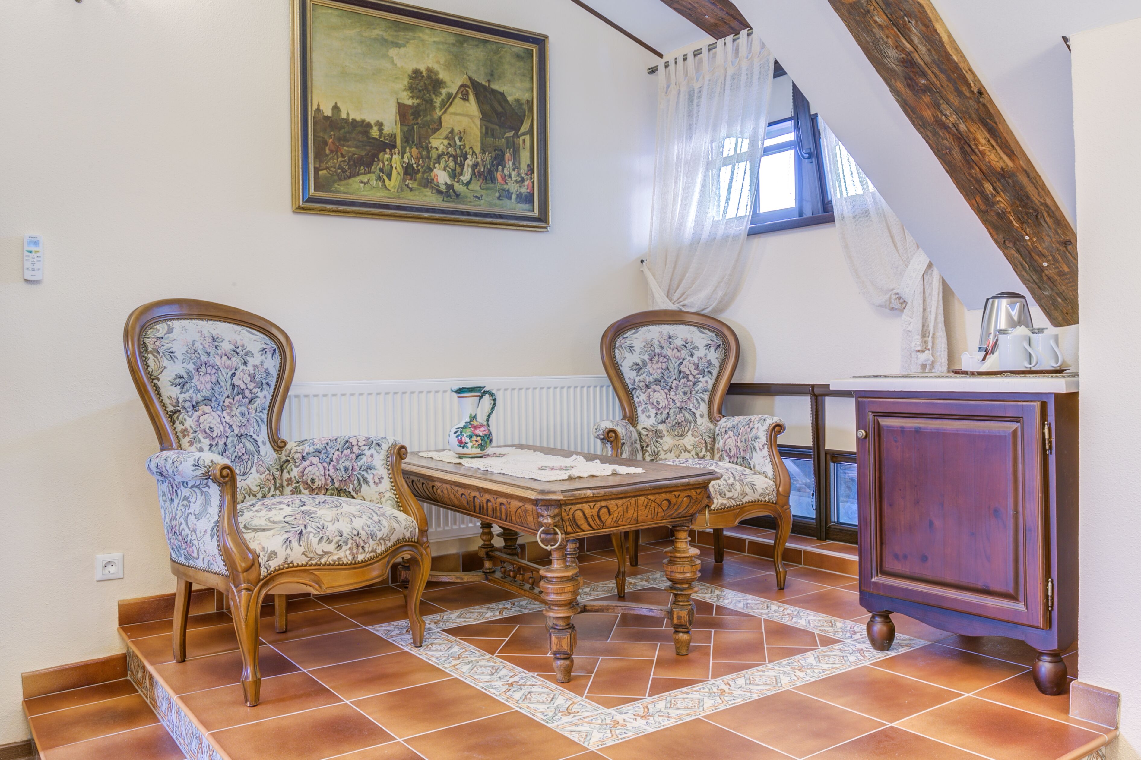 executive room, balcony | living area | 81-inch flat-screen tv with cable channels, tv, ping pong