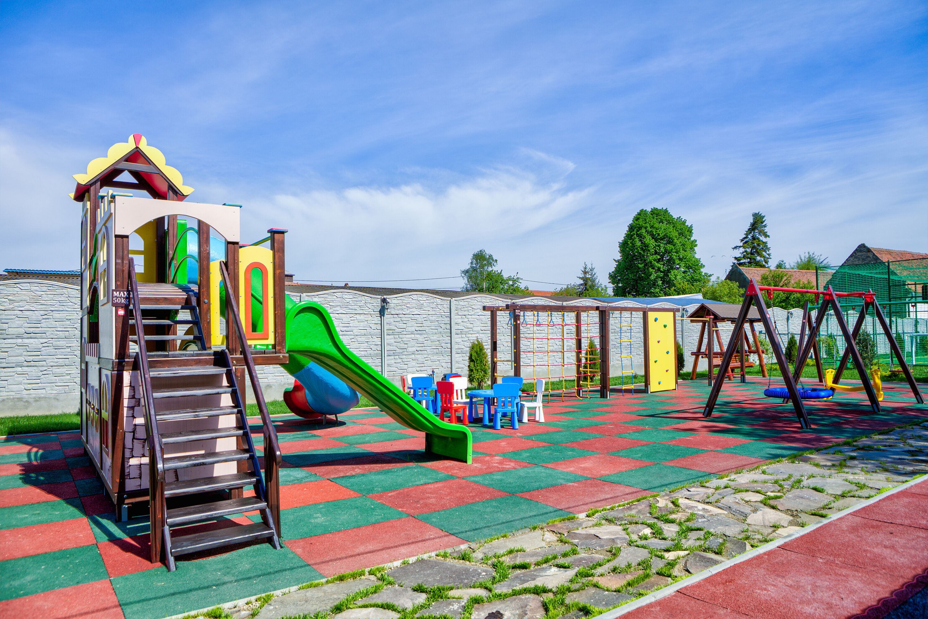 children’s play area – outdoor