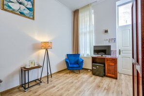 Dobbeltrom | Safe på rommet, individuelt dekorert, skrivebord og lydisolert