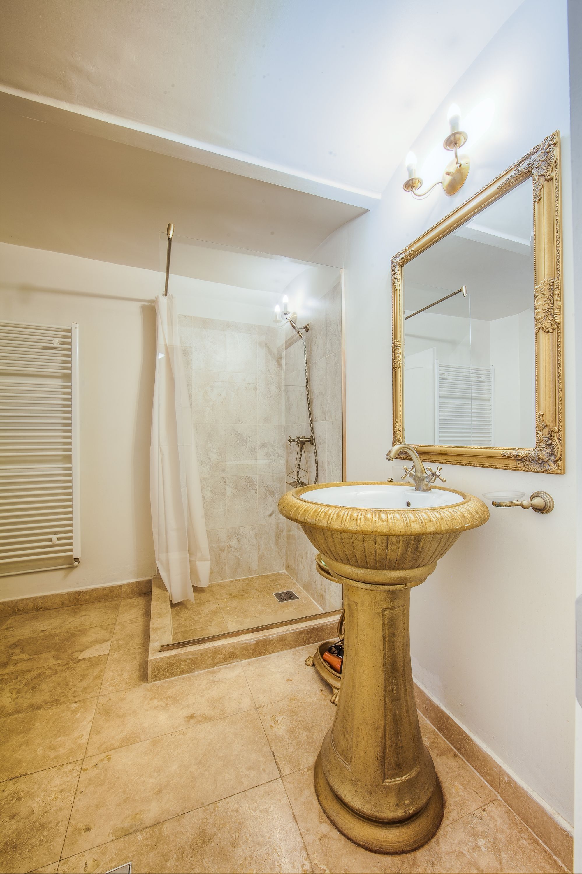 deluxe double room (king room) | bathroom | free toiletries, hair dryer, towels