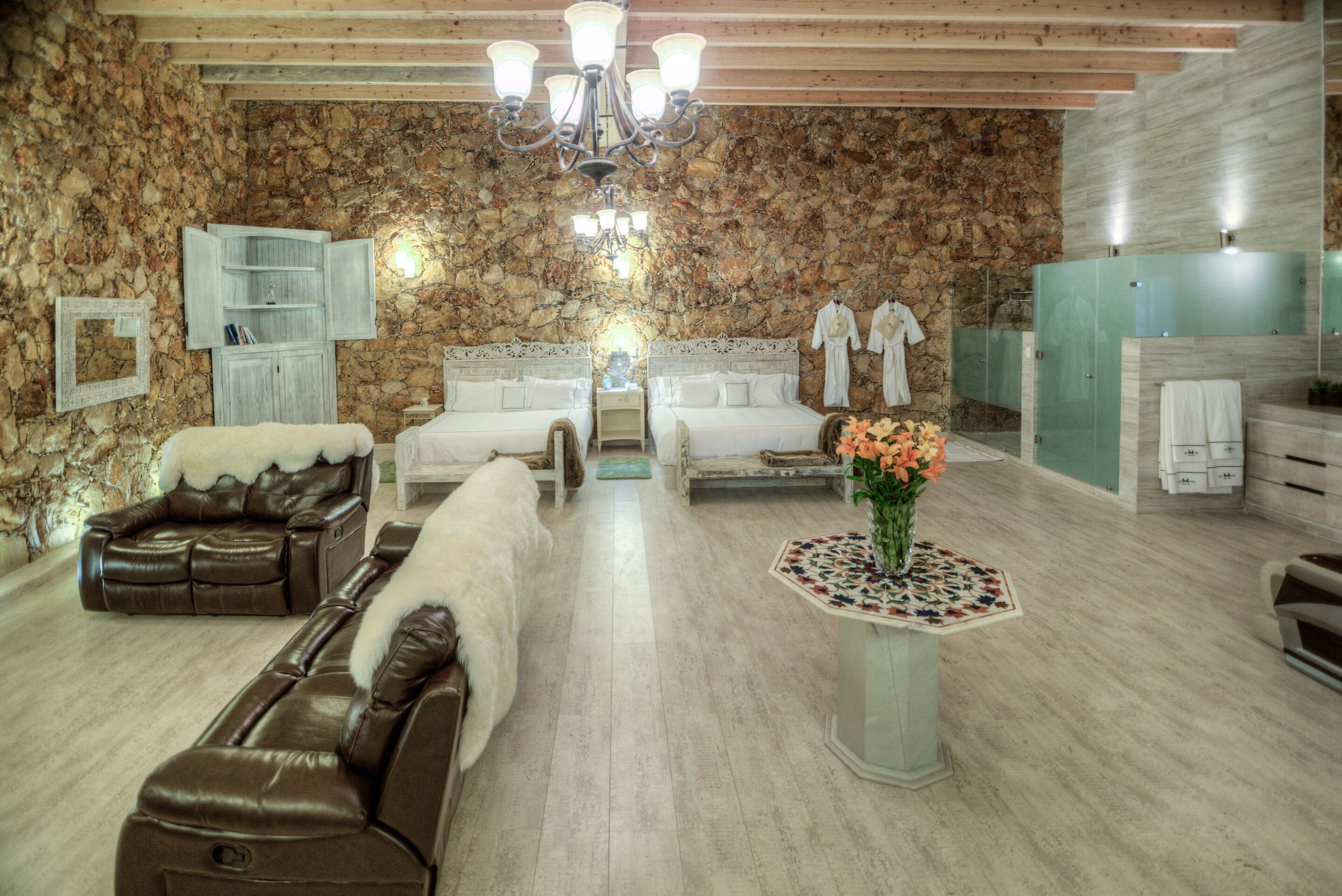 suite bugambilia, 2 king size beds | 1 bedroom, free minibar, iron/ironing board, free wifi