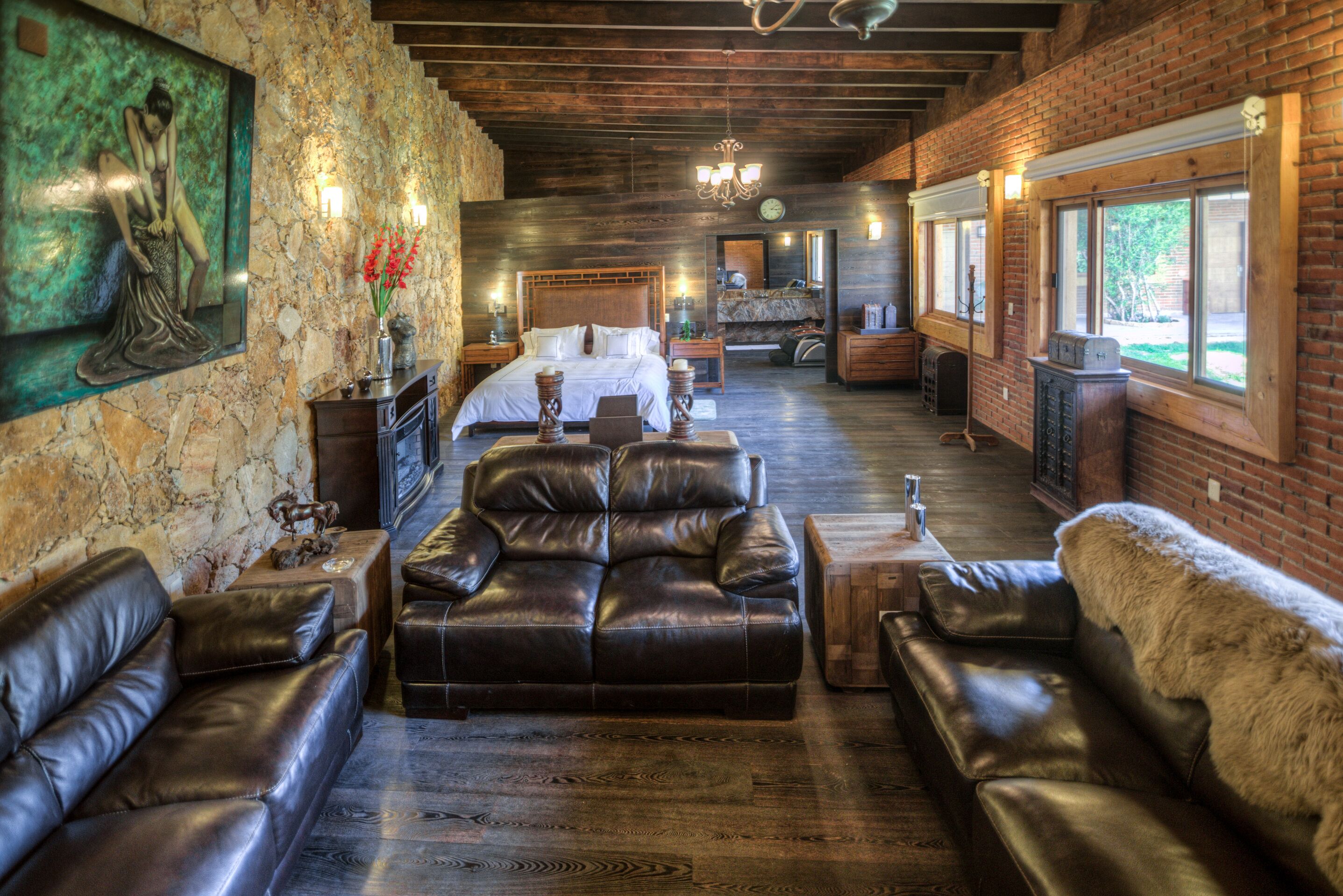 Suite Matea Deluxe | Frigobar (abastecido com itens grátis), ferros/tábuas de passar roupa