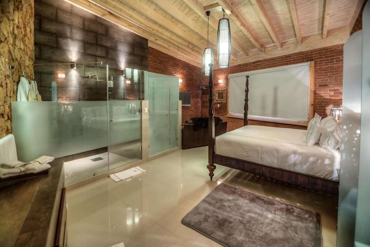 1 Schlafzimmer, kostenlose Minibar, Bügeleisen/Bügelbrett