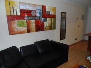 Apartamento, 2 quartos | Sala de estar