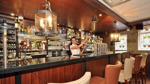 Bar (on property) - Maples House Hotel (Dublin)