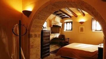 Superior Double or Twin Room, Sea View | Living area | TV