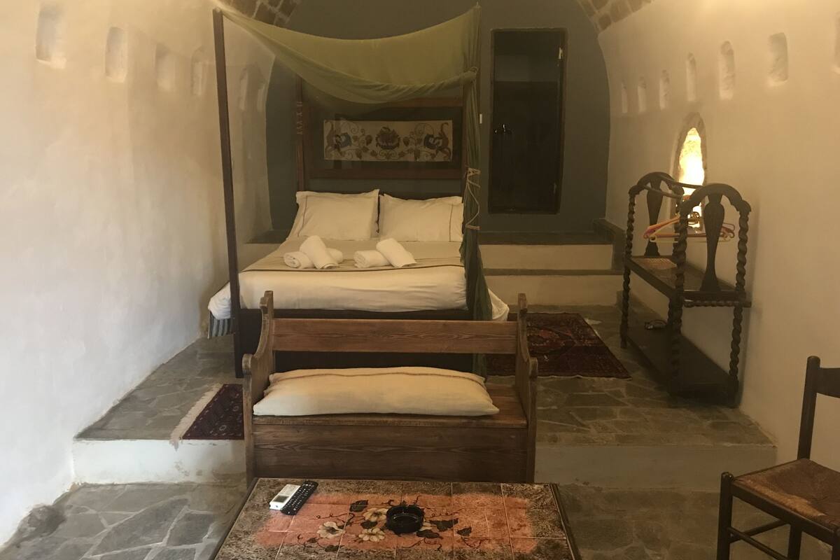 economy double room | in-room safe, iron/ironing board, free cots/infant beds, free wifi