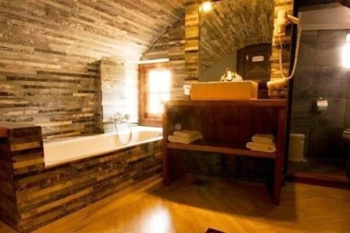 superior double or twin room, sea view | in-room safe, iron/ironing board, free cots/infant beds, free wifi