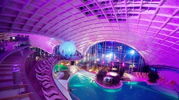 5 indoor pools, outdoor pool, pool loungers