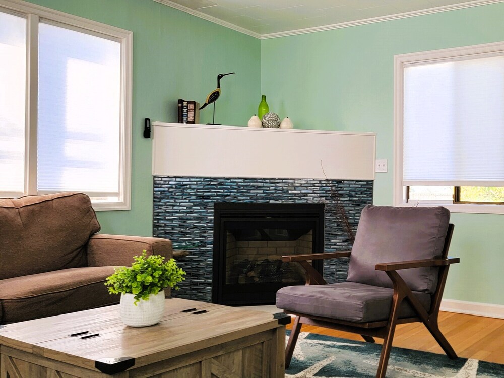 Beachside Inn by null