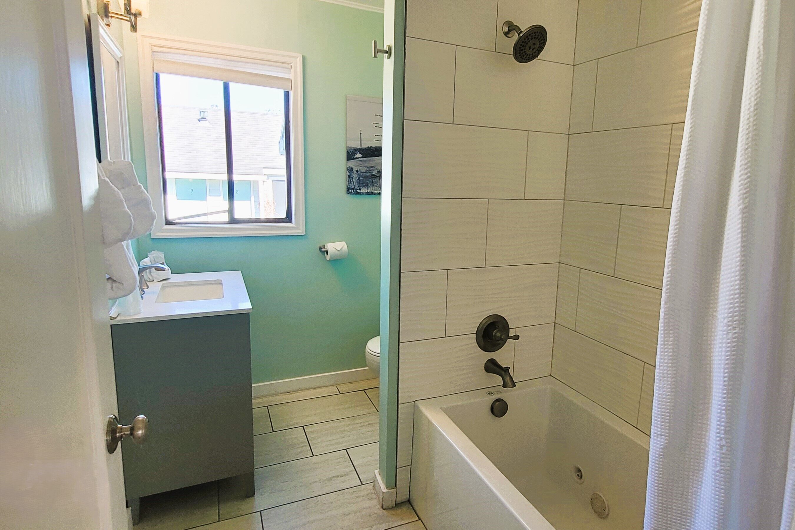 Familie-småhus, 1 soverom, ikke-røyk | Bad | Toalettartikler (inkludert), hårføner, håndklær og såpe