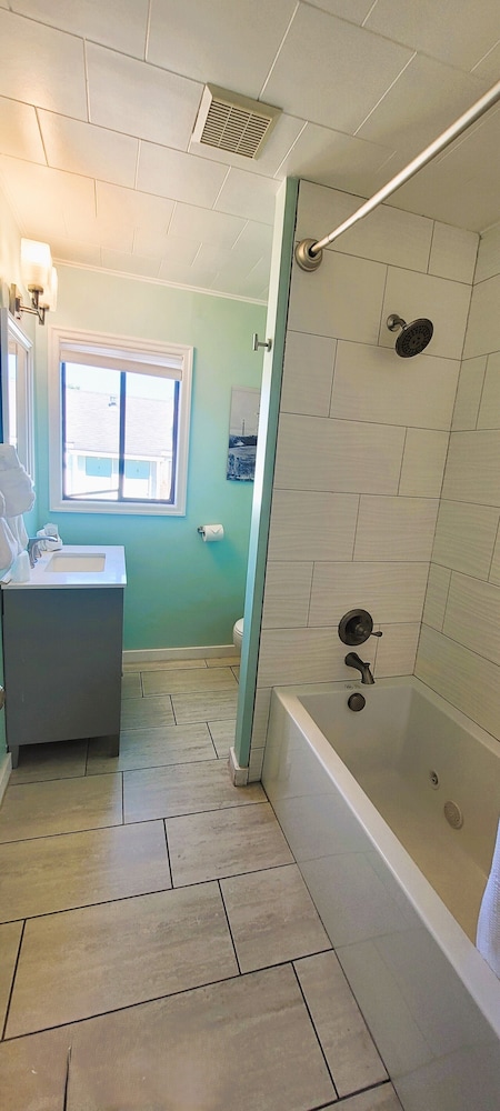 Beachside Inn by null