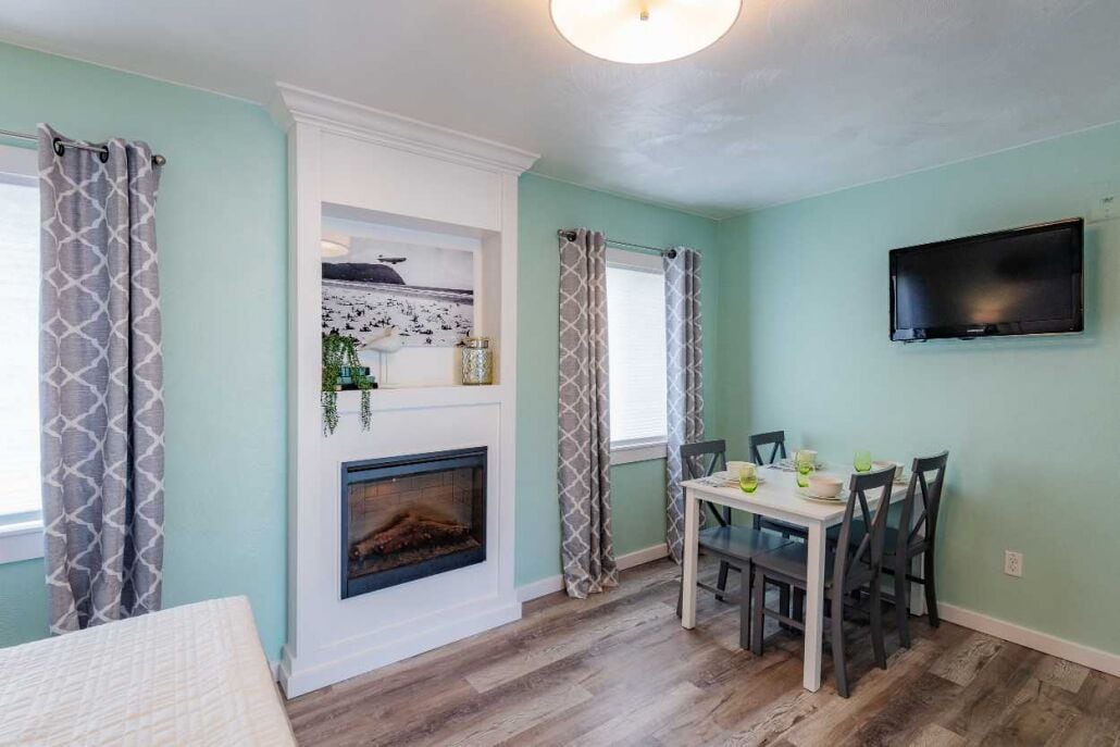 Comfort Studio Suite, 2 Queen Beds, Non Smoking, Kitchenette | Premium bedding, free WiFi, bed sheets